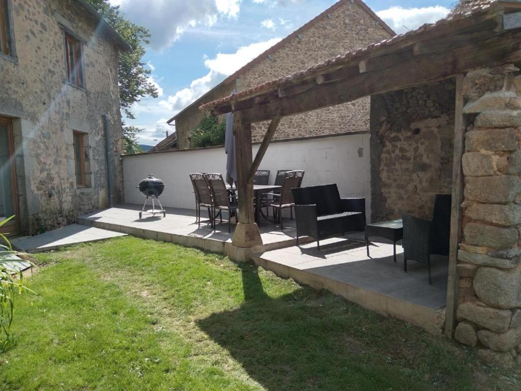 Chambre D'Hotes De Puy Faucher Arrenes Kültér fotó